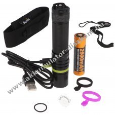 Fenix UC30 2021 zsebl�mpa 18650 Akkumul�tor 2600mAh USB-t�lt�s Cree XP-L HI V3 Li-Ion