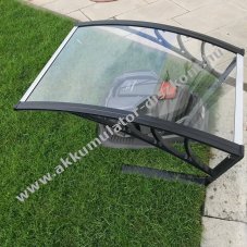 Univerz�lis gar�zs es�v�d� kerti g�p f�ny�r� robothoz polikarbon�t 77cmx44cmx102cm 4db szeggel